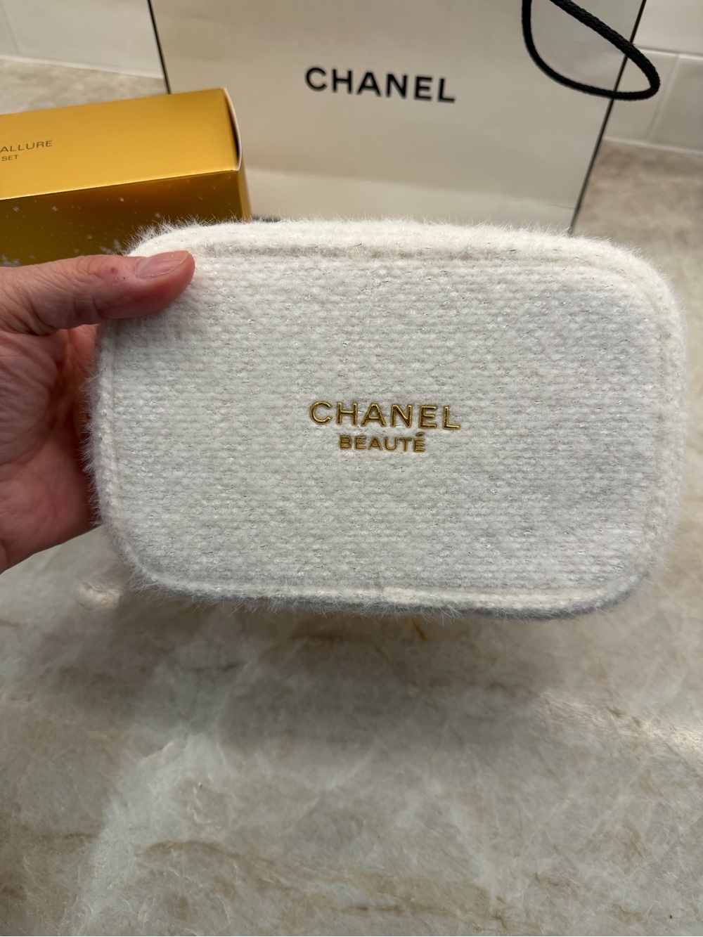 CHANEL Beauté White Wool Cosmetic Case with Gold Logo